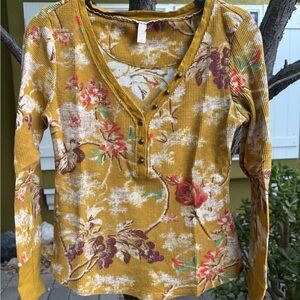 PILCRO Mustard Floral Long Sleeve Top